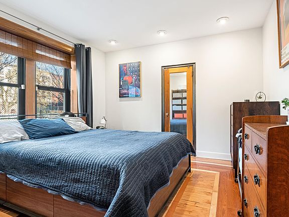 5th image of 99 E 4th St APT 1H