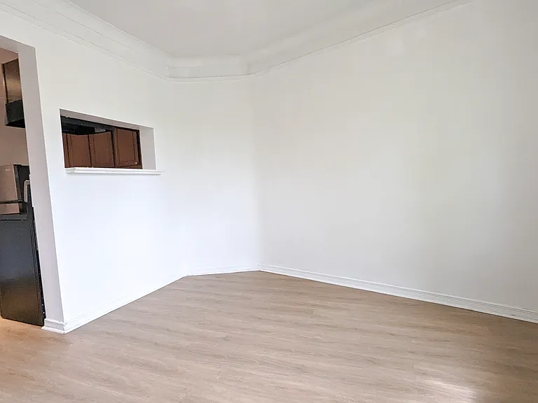136 Weber St E #8 — Photo 8