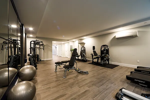 Rented by Keystone Realty USA Corp | media 9