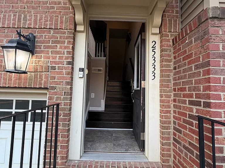 25333 Wakestone Park Ter — Photo 16