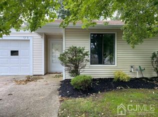 72 B Dover Rd, Monroe Township, NJ 08831