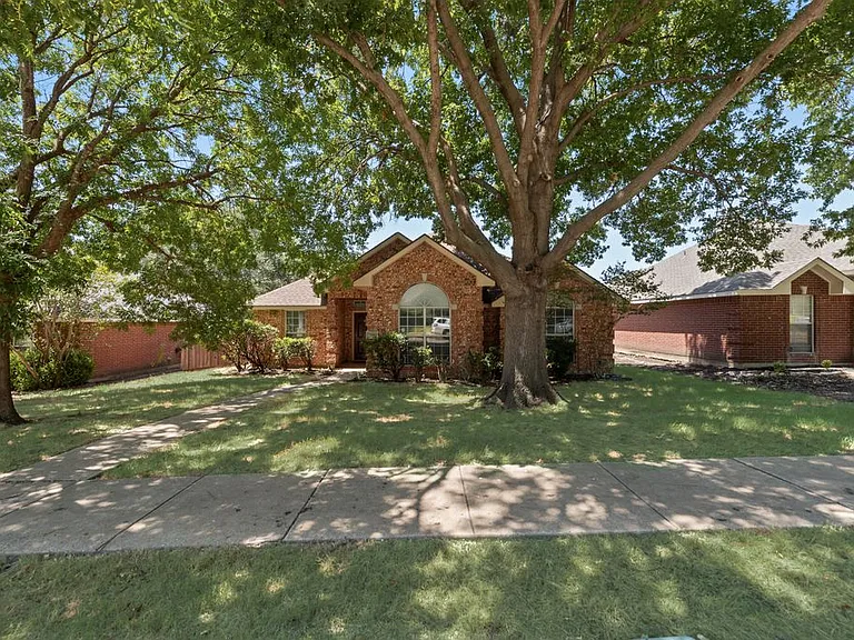 7581 Lancelot Rd — Photo 5