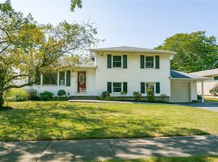 65 Gladmar Dr, Rochester, NY 14622