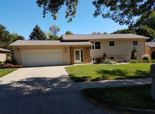 4500 S Glenview Rd, Sioux Falls, SD 57103