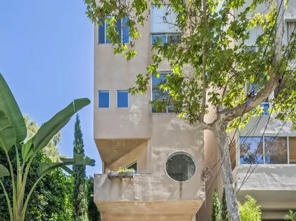 1300 N Beverly Glen Blvd, Los Angeles, CA 90077