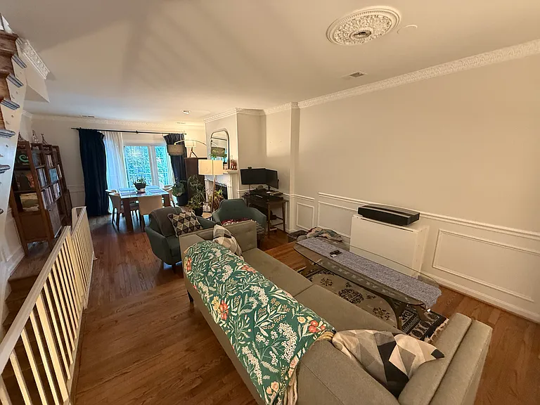 1688 Euclid St NW #B — Photo 4