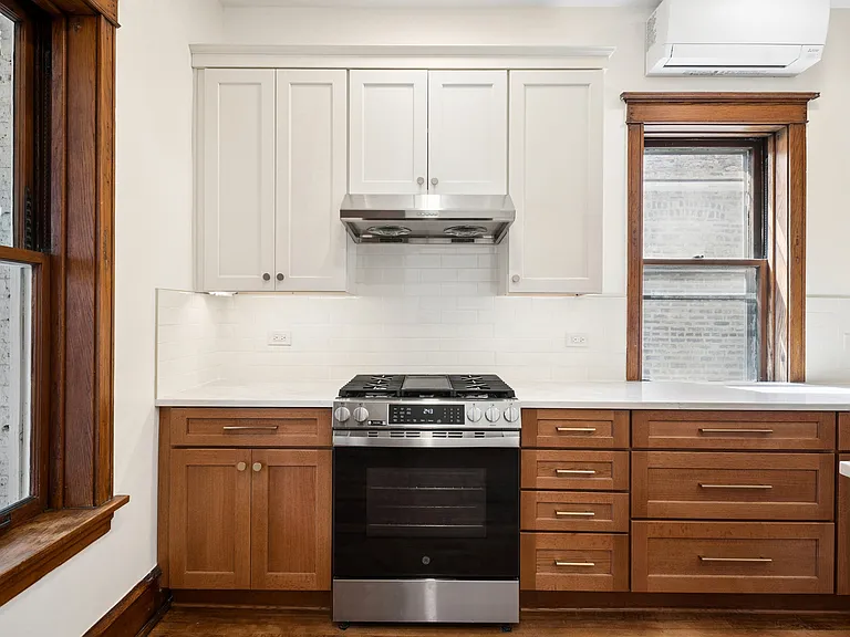 1263 W Foster Ave #2 — Photo 25