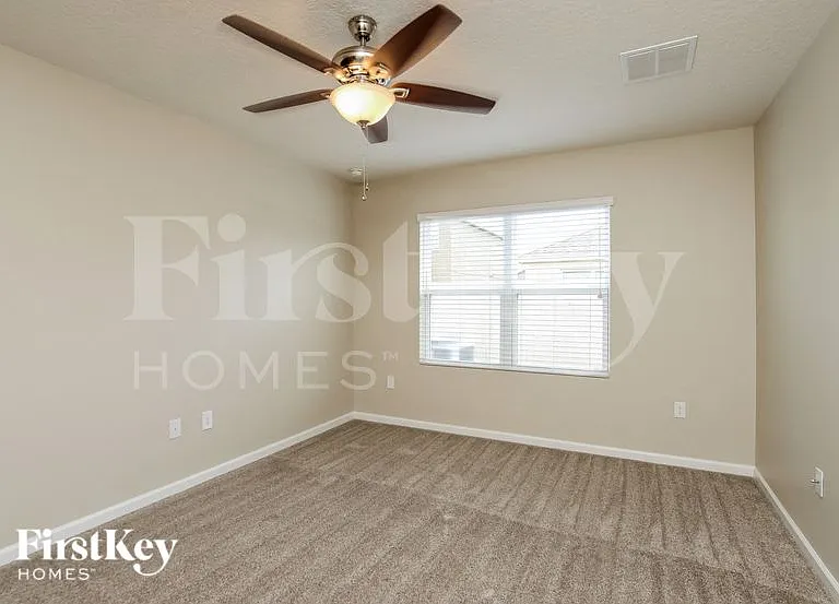 1125 Newton Cir — Photo 8