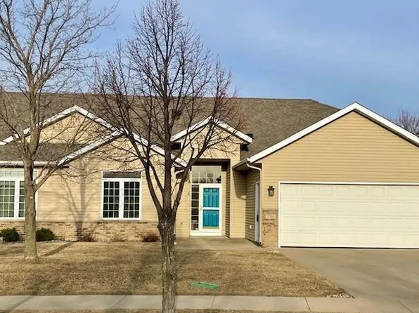 2760 Viola Heights Dr NE, Rochester, MN 55906