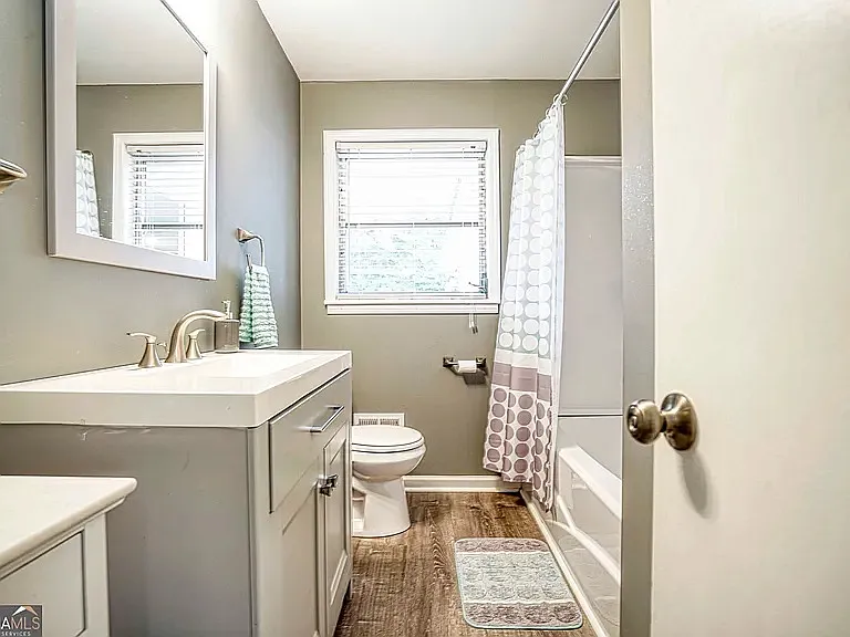 Main Bath