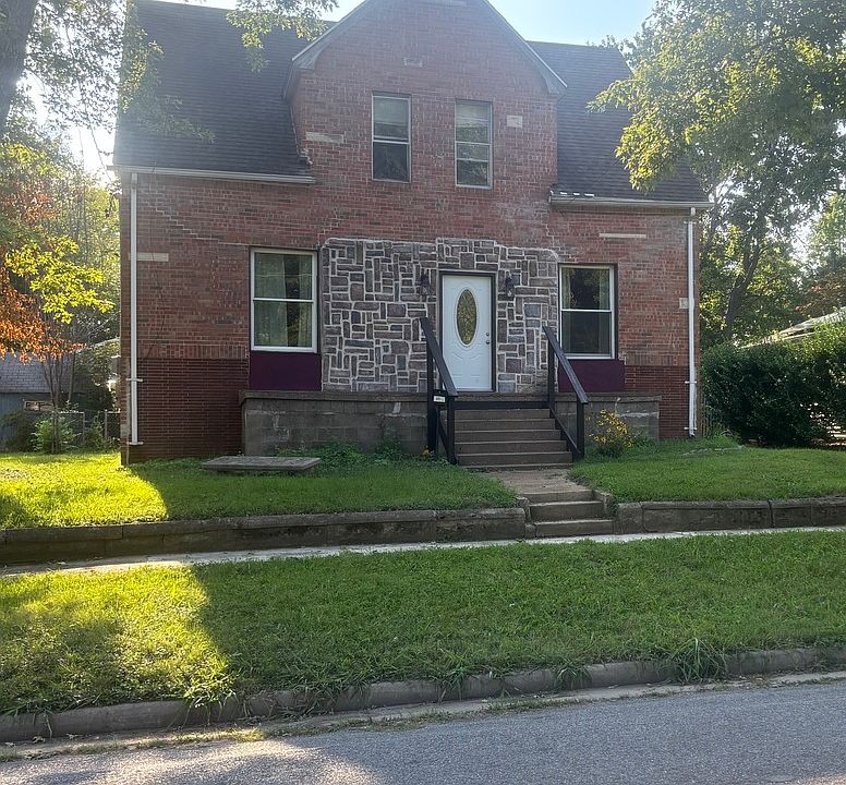 1st image of 815 N 22nd St