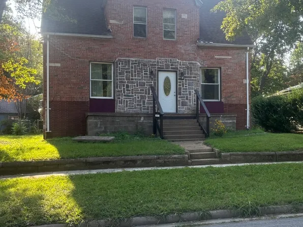 815 N 22nd St, Murphysboro, IL 62966