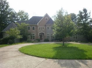 973 Sanctuary Ln, Maineville, OH 45039