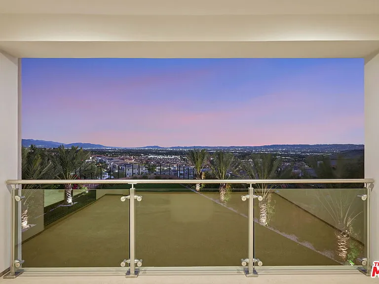 20448 W Liverpool Way — Photo 31
