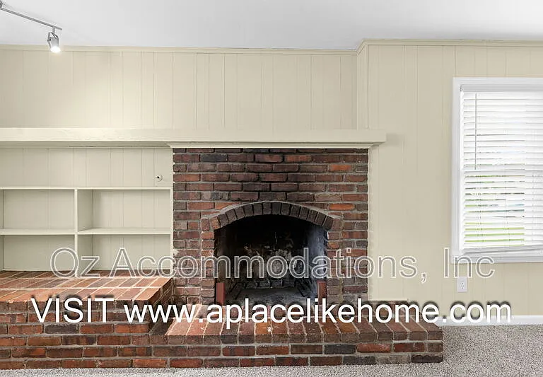9514 Glenwood St — Photo 26