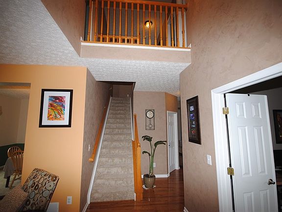 2nd image of 6018 Manshire Ct