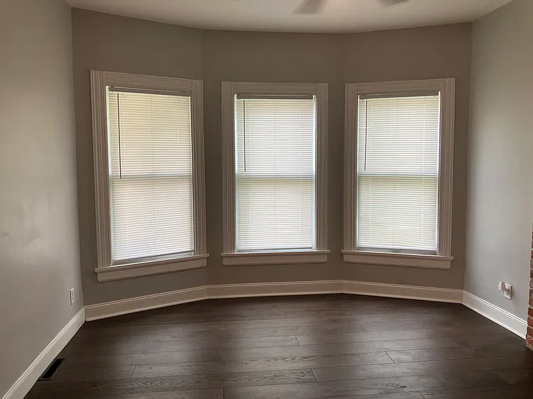 1137 N Superior St — Photo 7