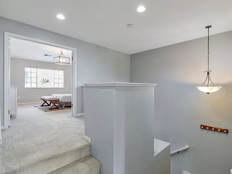 Newman Pl — Photo 15