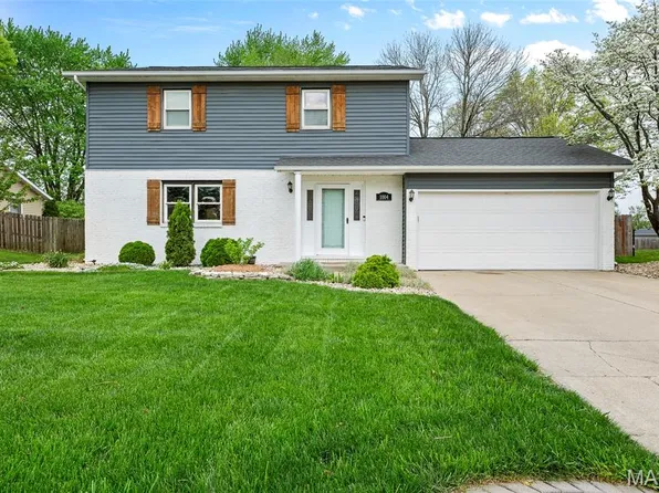 1004 Andra Dr, Maryville, IL 62062