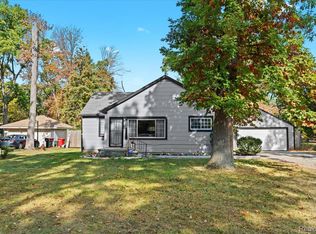 21130 8 1/2 Mile Rd, Southfield, MI 48075