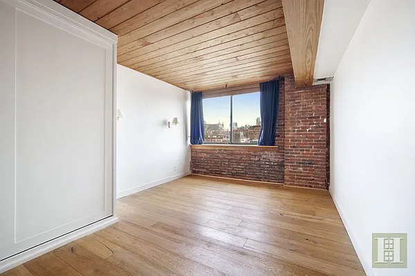 Rented by Halstead Real Estate | media 17