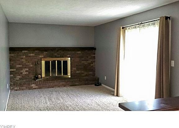 2nd image of 1743 Lares Ln