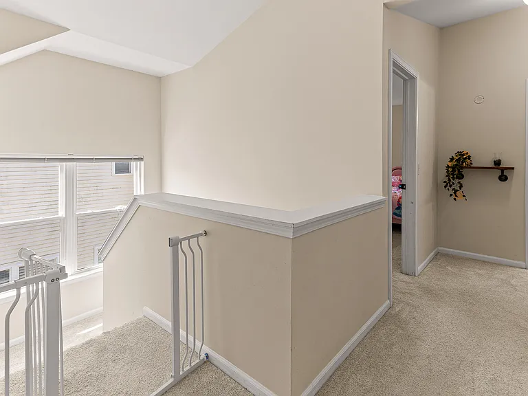 1484 Chapleau Dr — Photo 25