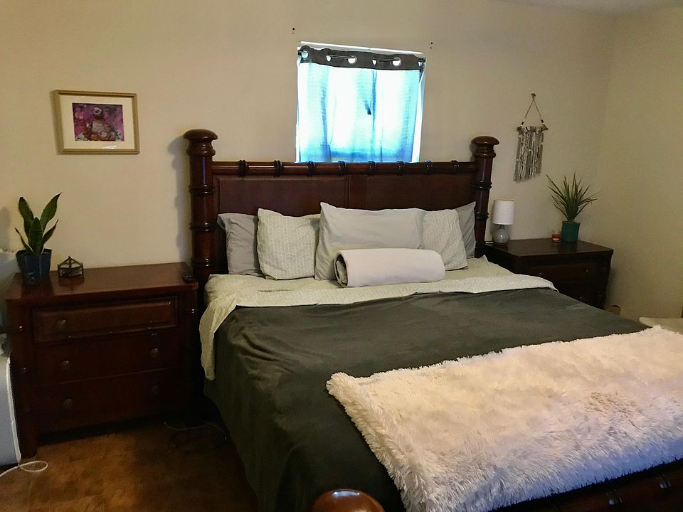 1st image of 3720 Rosewood St #B