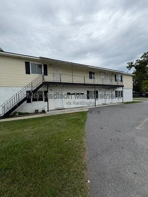 1301 Stiles Ave #5