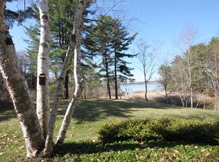 44 Foreside Cmn, Falmouth, ME 04105
