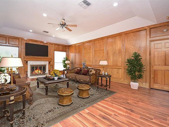 5th image of 14819 Walbrook Dr
