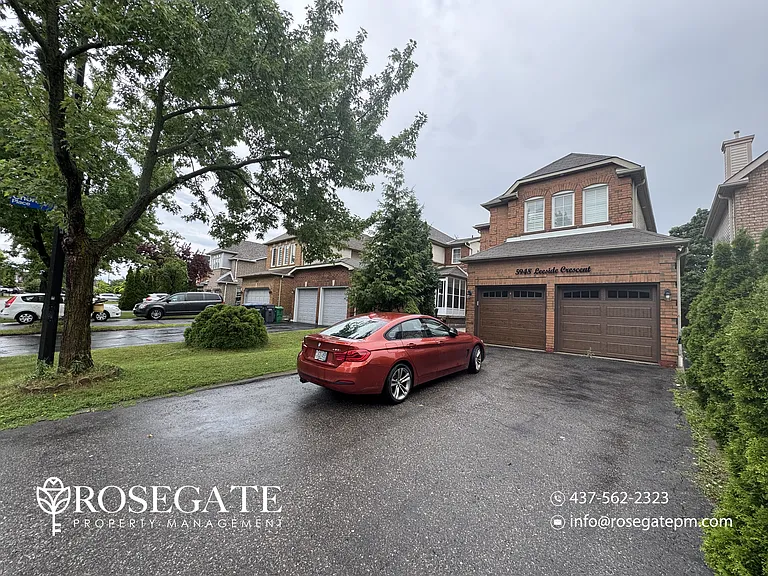 5948 Leeside Cres #2 — Photo 14