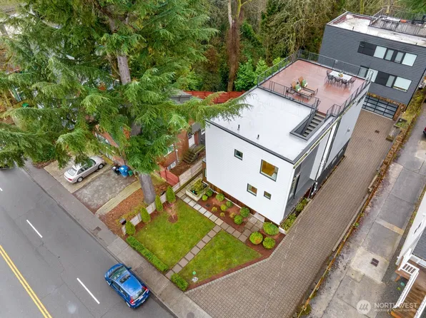 5725 25th Avenue NE, Seattle, WA 98105