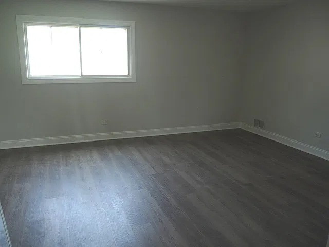 3 bed, 2.5 bath, 1592 sqft, $2,600 — Photo 2
