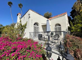 2011 Vine St, Los Angeles, CA 90068