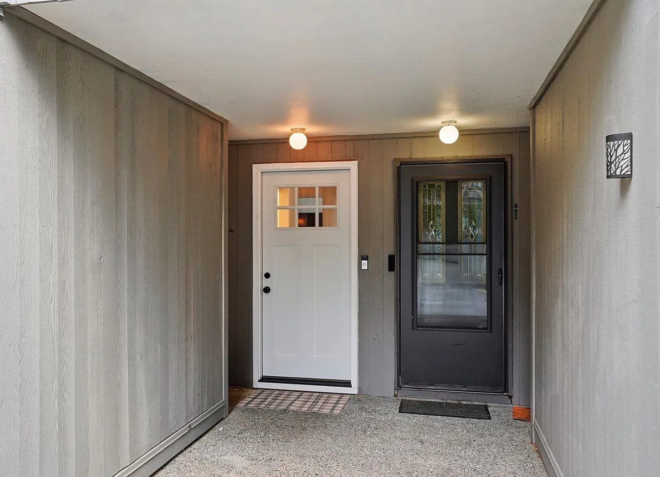 2 bed, 1.5 bath, 1060 sqft, $2,350 — Photo 2