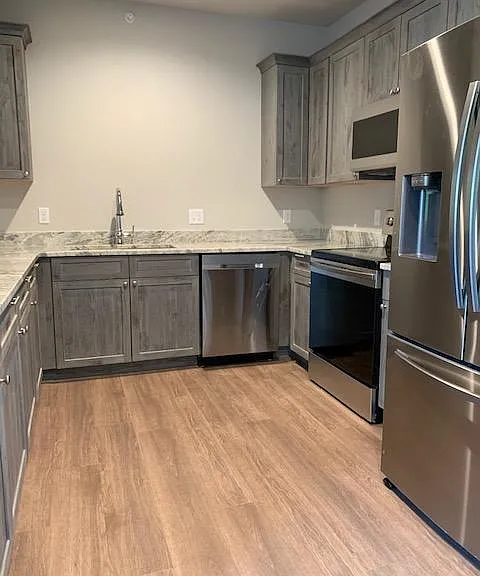 2916 Shelburne Rd #E — Photo 1