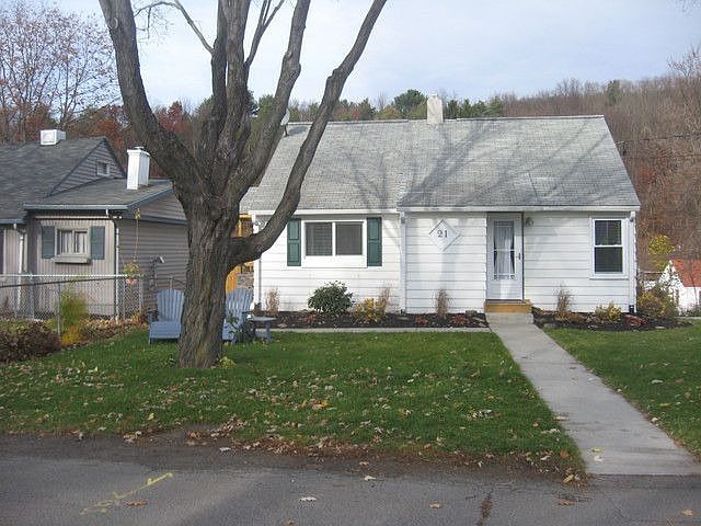 2nd image of 21 Newman Ave