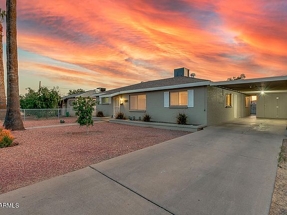 3rd image of 2823 W Diana Ave