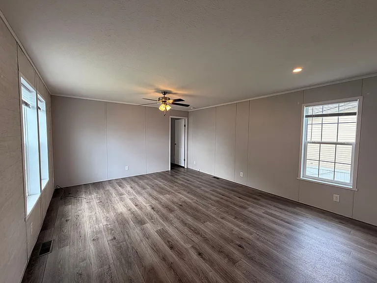 Westbridge Manor — Photo 125