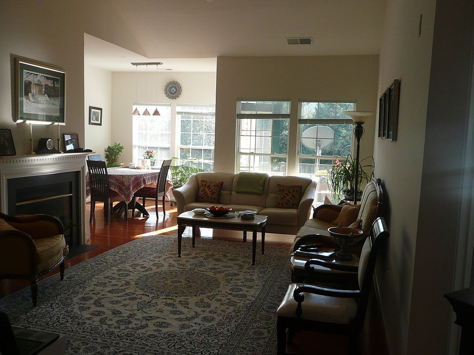 1st image of 4127 Fountainside Ln Unit 301