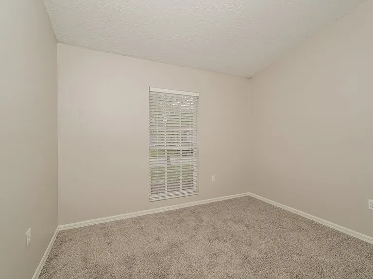 7446 Briarbay Loop — Photo 12