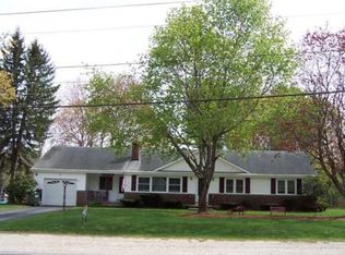 49 Lake Pkwy, Webster, MA 01570