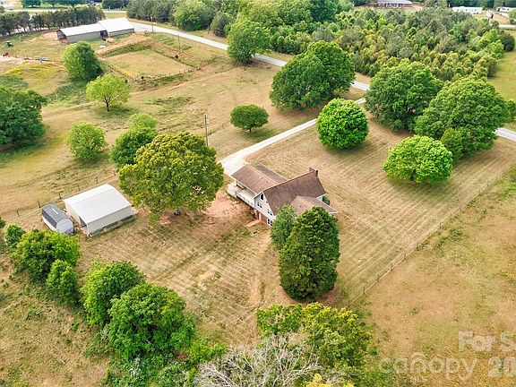 4th image of 118 Crow Rd