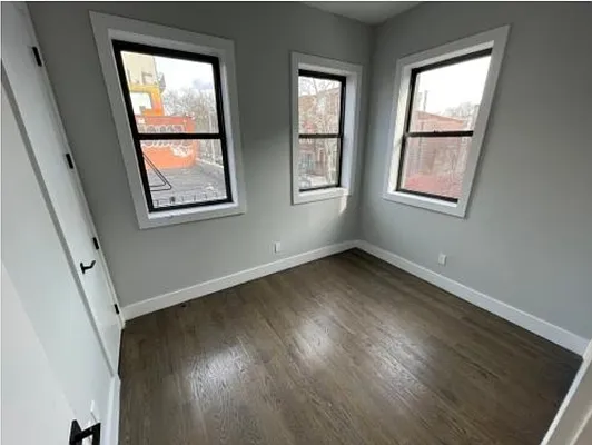 Rented by CW Realty Property Management LLC | media 4