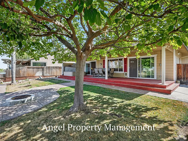 4790 Discovery Point — Photo 13