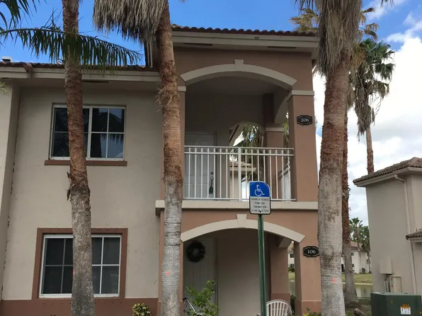 1261 SE 27th St, Homestead, FL