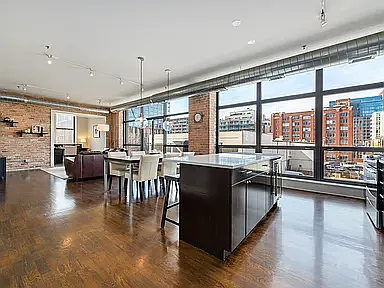 23 N Green St #306 — Photo 4