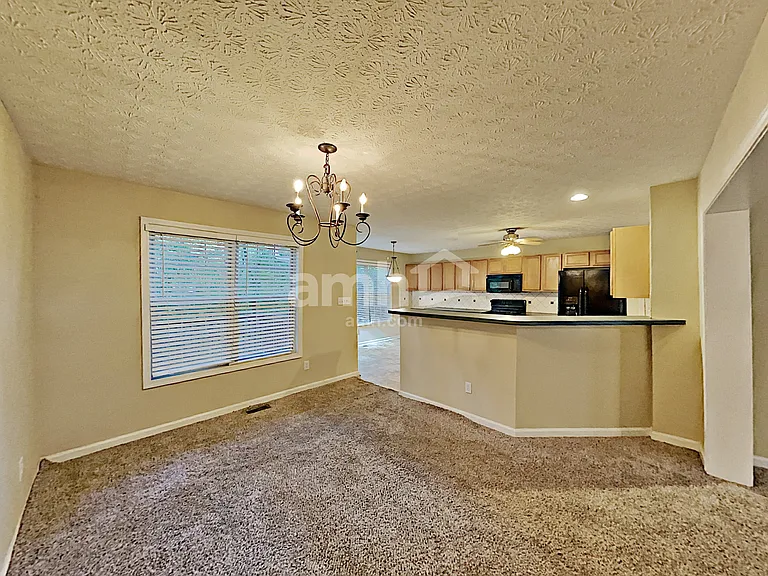 292 Ridgestone Way SW — Photo 4