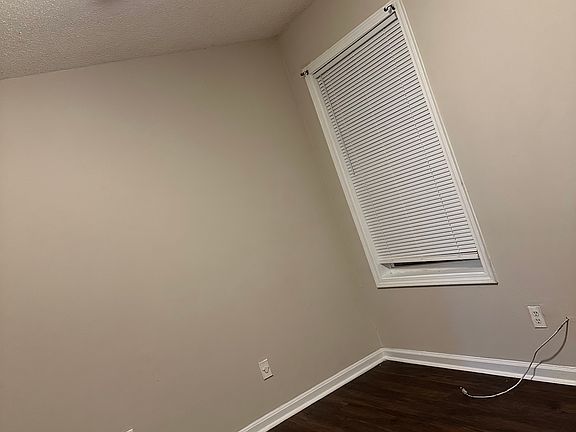 5th image of 432 29th Pl #G